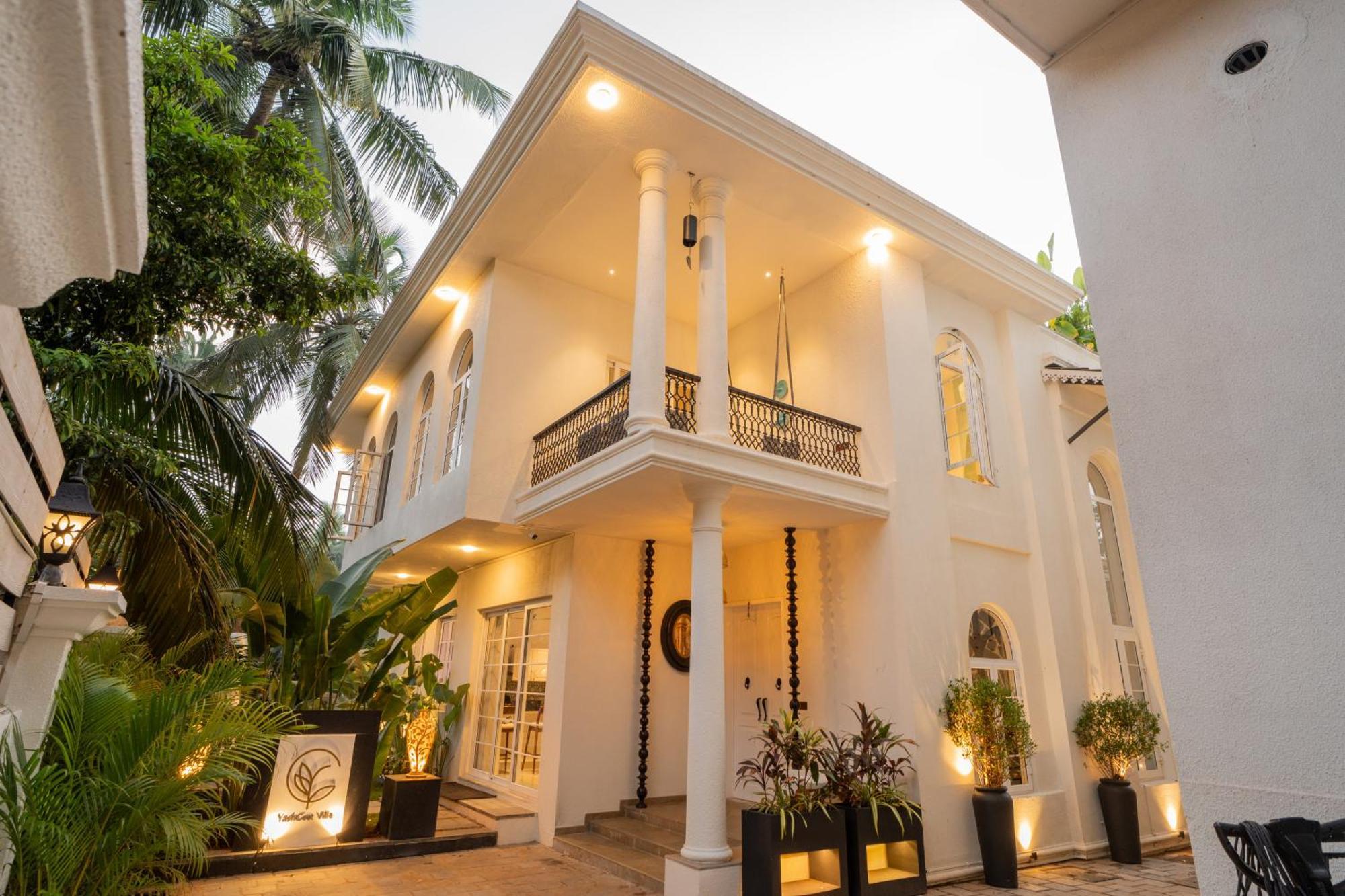 Elivaas 4 Bhk Villa With Pvt Pool & Jacuzzi-Yashgeet Siolim Exterior photo